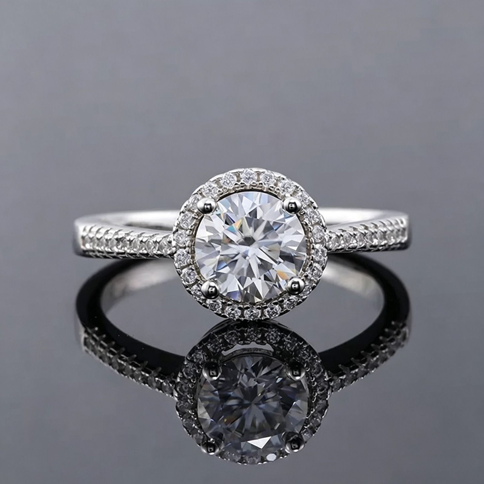 Women's 0.5/1/2 Carat White Synthetic Moissanite Ring in 925 Silver